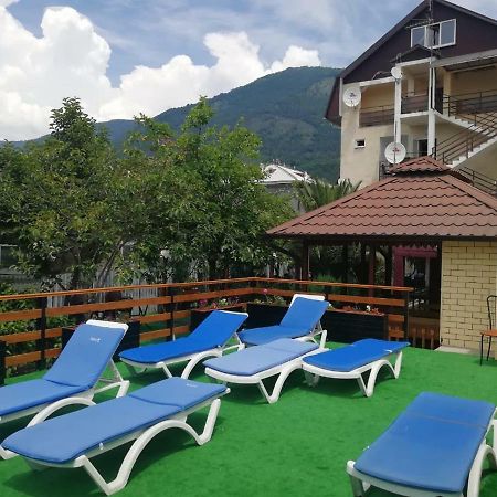 U Ruslana Guest House Gagra Exterior foto