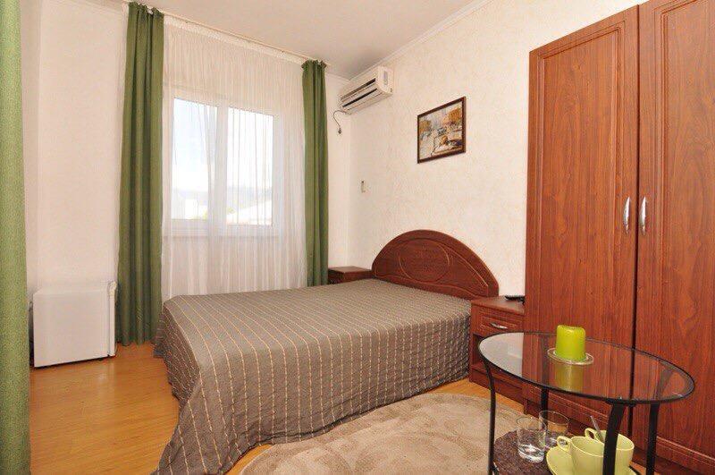 U Ruslana Guest House Gagra Exterior foto